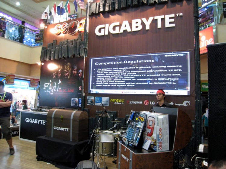 gigabyte_gooc2010_1.jpg