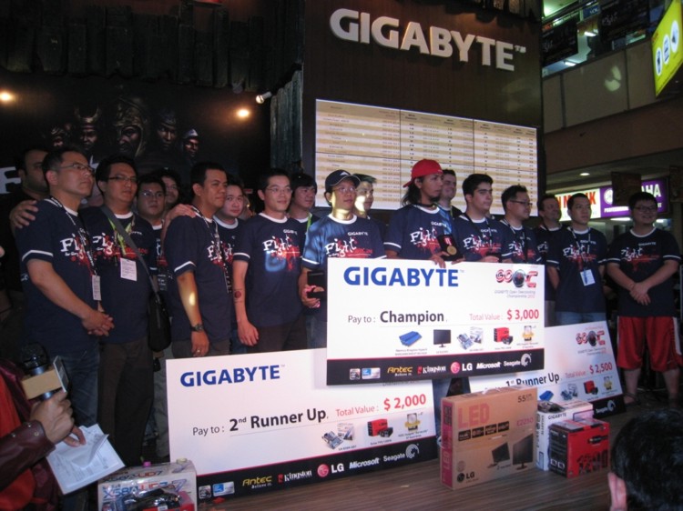 gigabyte_gooc2010_5.jpg