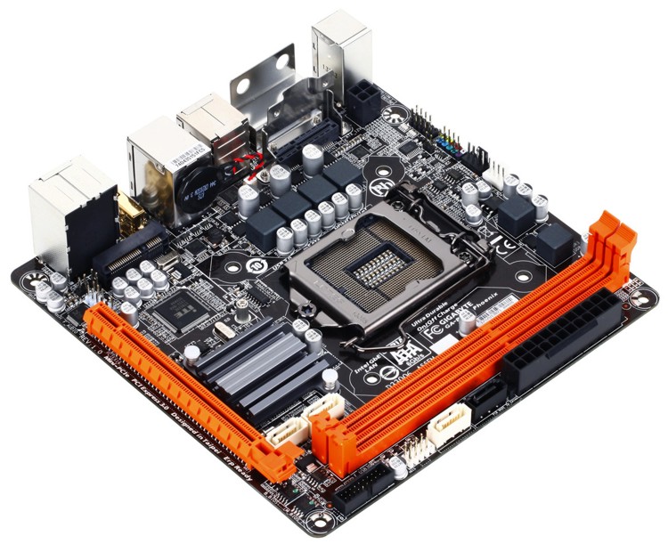 gigabyte_b85n-phoenix_1.jpg