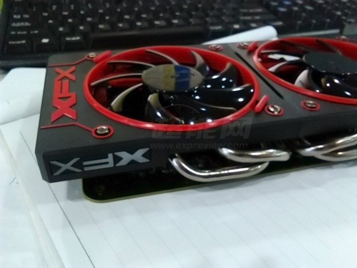 R9380X_03.jpg