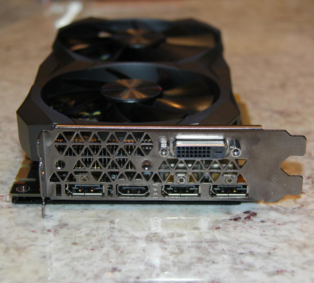 zotac_gtx1080_mini_4.jpg