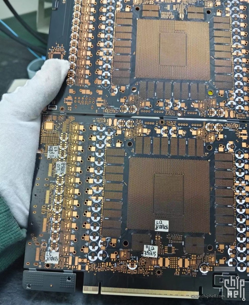 rtx_5090_pcb_2.jpg