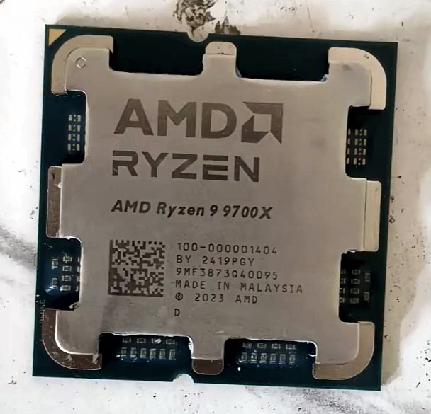 Ryzen9_9700x.jpg